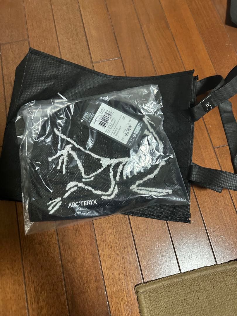 ARC’TERYX ロゴ ビーニー ニット帽 ブラック