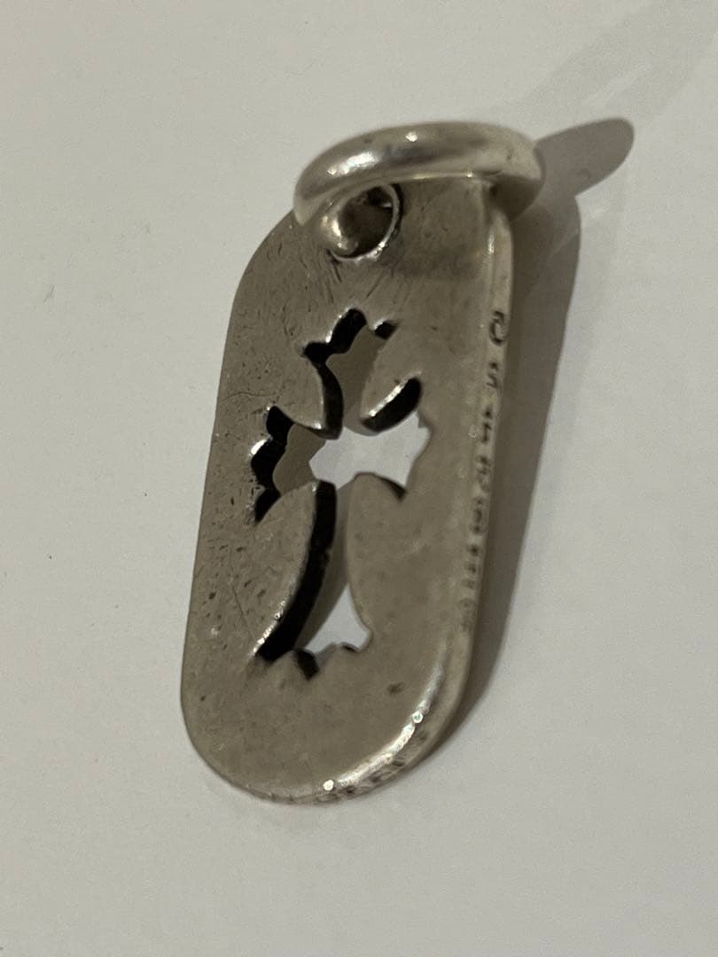 クロムハーツ　カットアウトクロスドッグタグ　スモール