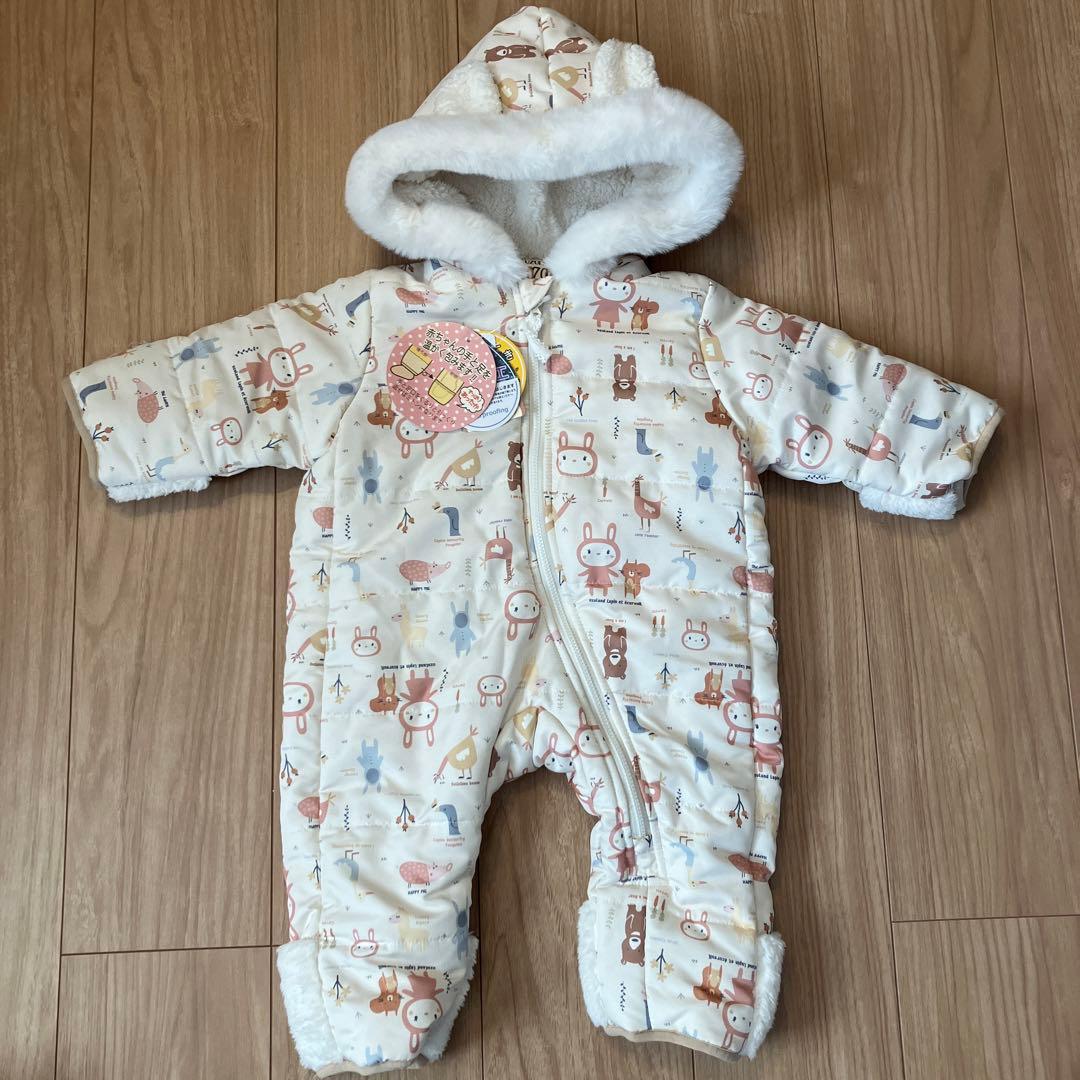 【新品未使用】冬服　女の子　ベビー　ジャンプスーツ　ロンパース　帽子　70サイズ