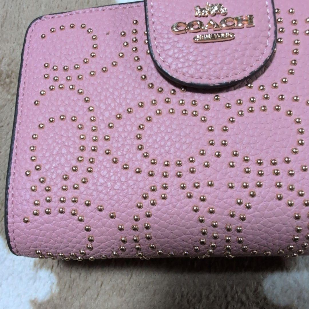 美品　COACH　二つ折り財布 〜お値引き対応致します〜