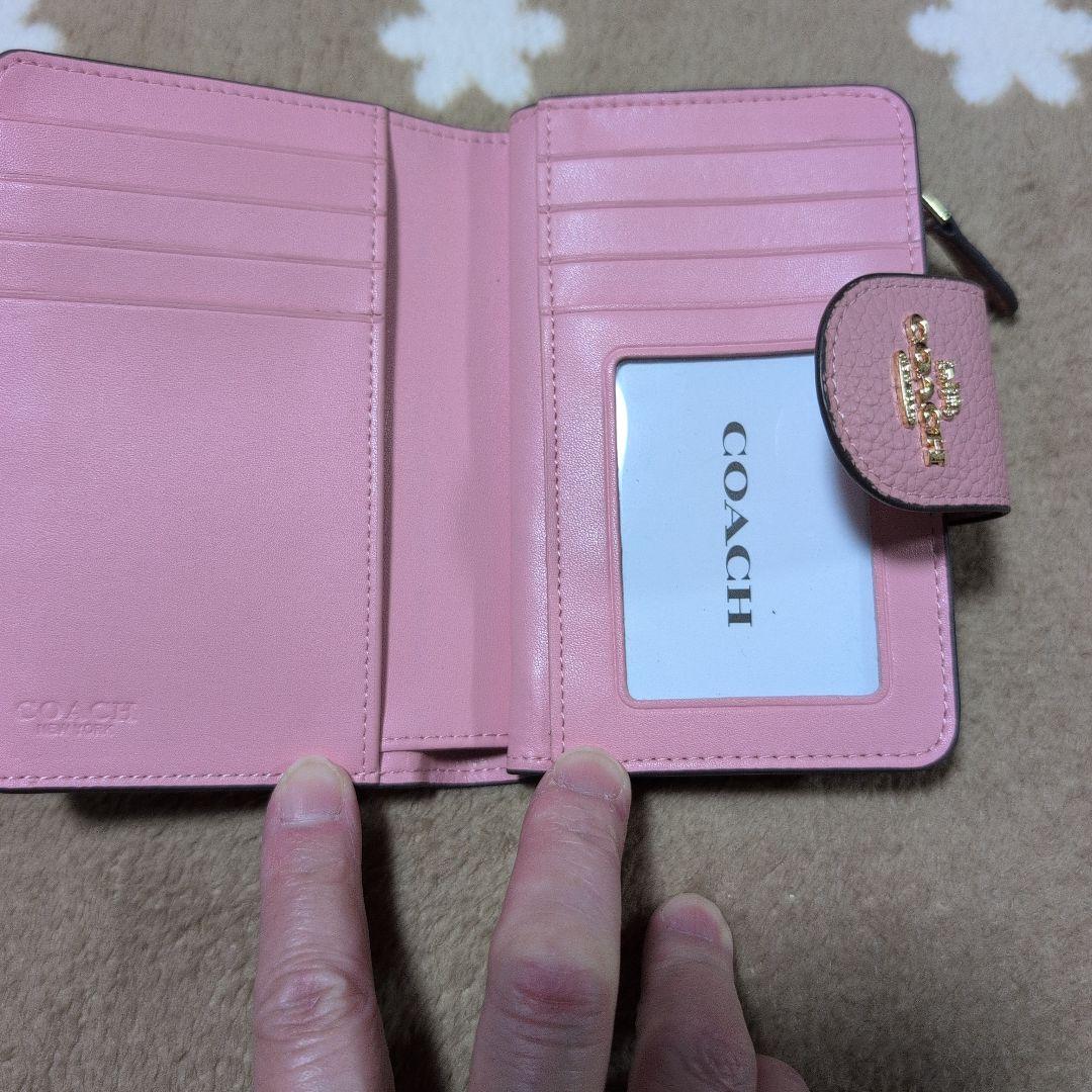 美品　COACH　二つ折り財布 〜お値引き対応致します〜