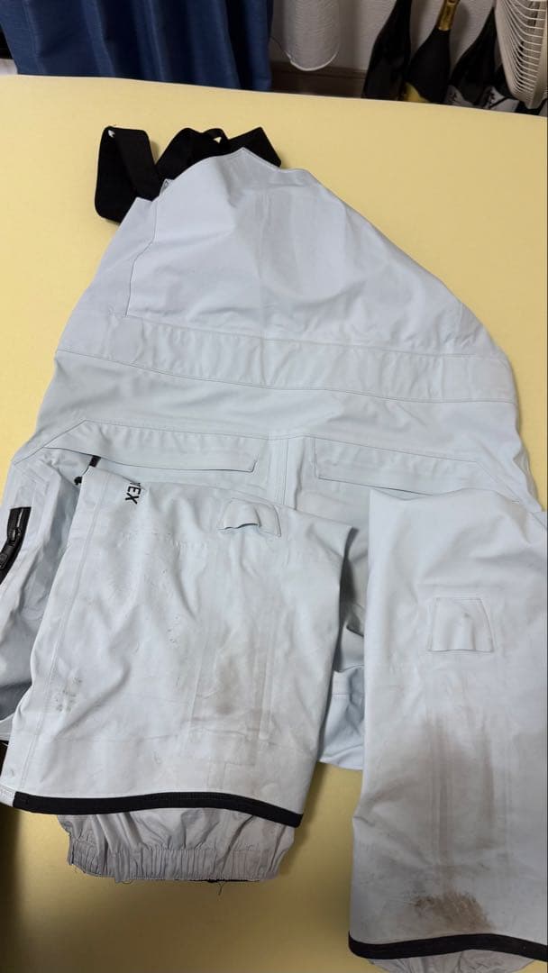 中古22-23BURTON[ak]3LHOVERJKT+ Freebirdbib