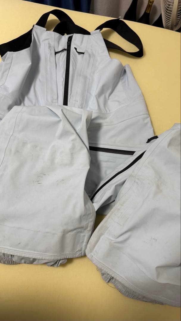 中古22-23BURTON[ak]3LHOVERJKT+ Freebirdbib