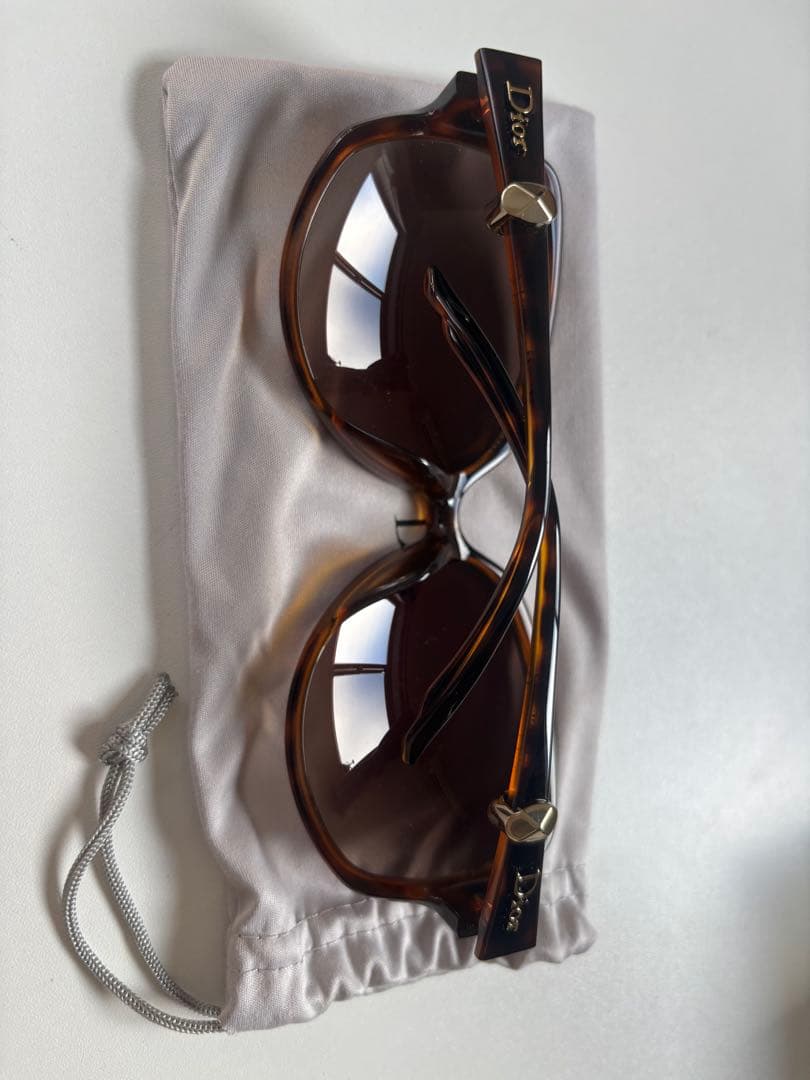 Dior オーバーサイズブラウンサングラス