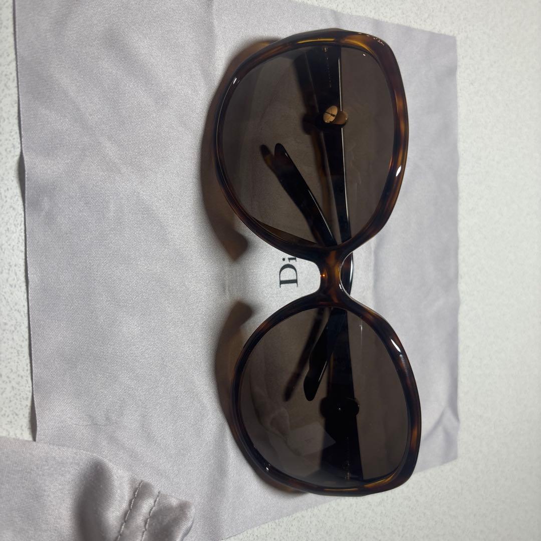 Dior オーバーサイズブラウンサングラス