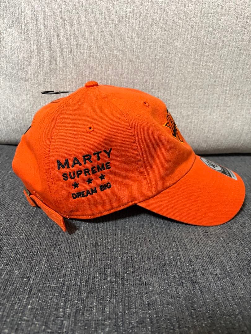 マーティ・シュプリーム　A24 Knicksキャップ