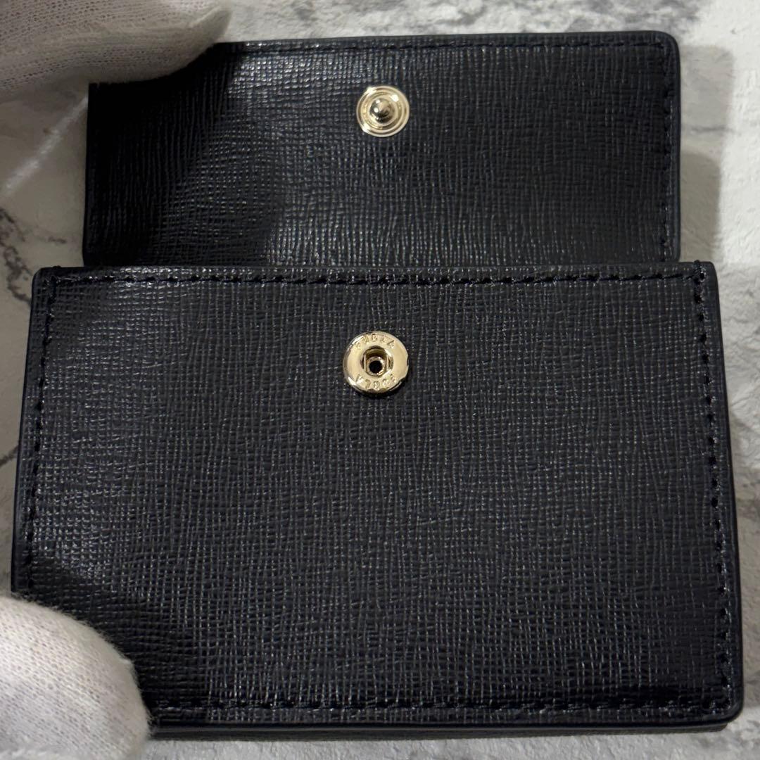 【美品】 フルラ FURLA 三つ折り財布 現行ロゴ レザー ブラック
