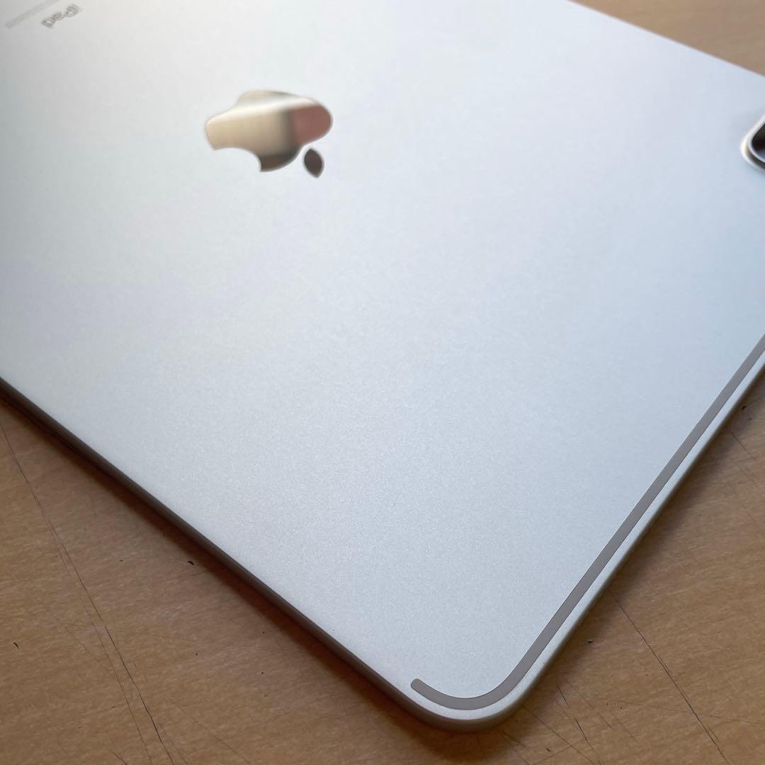 iPad Pro 11インチ　第2世代　シルバー　128GB 超美品　#5