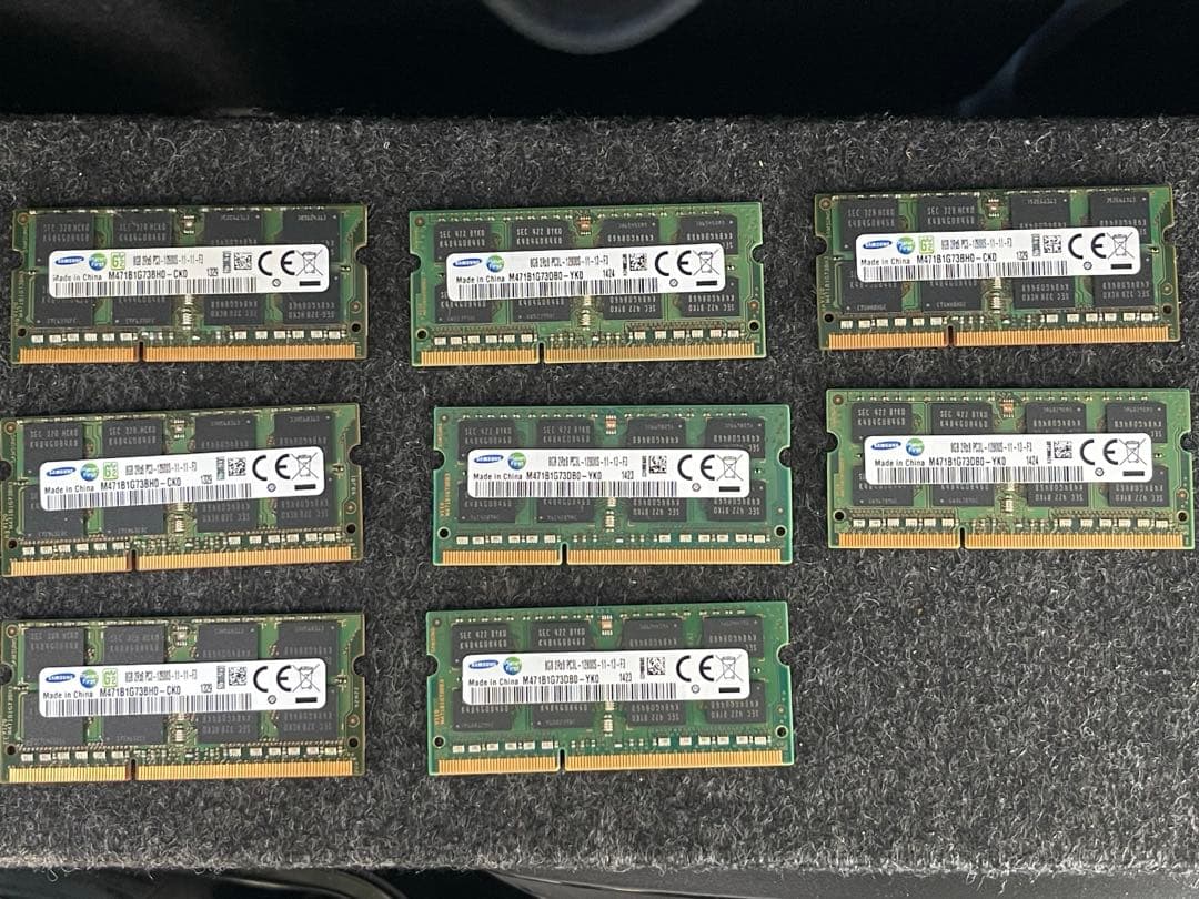 8x Samsung 8GB DDR3 SO-DIMM メモリ