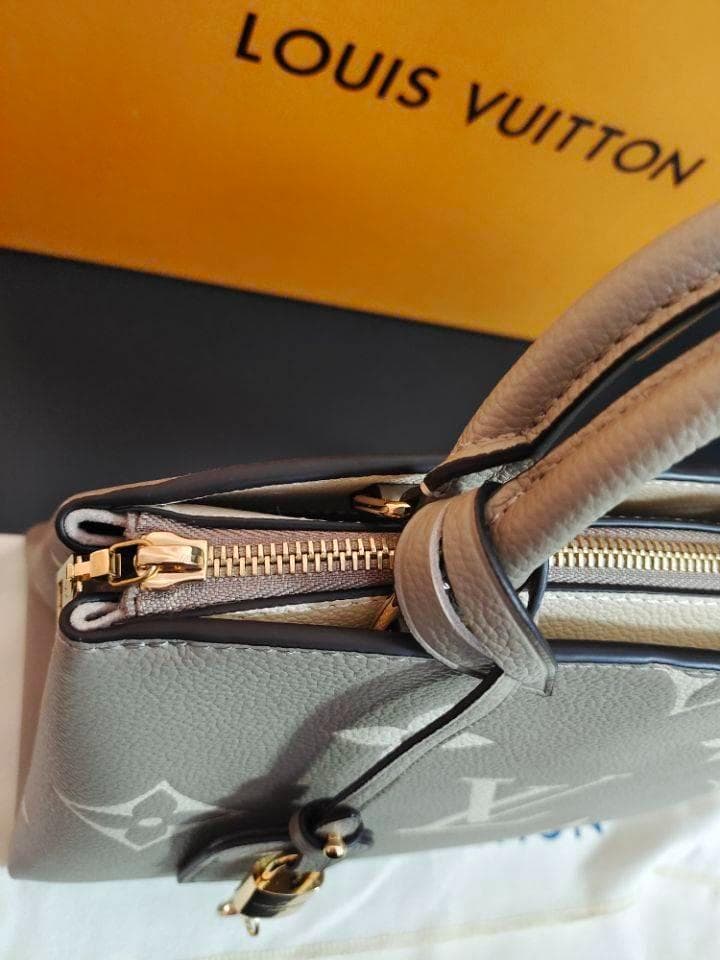 美品 グレー ハンドバッグ