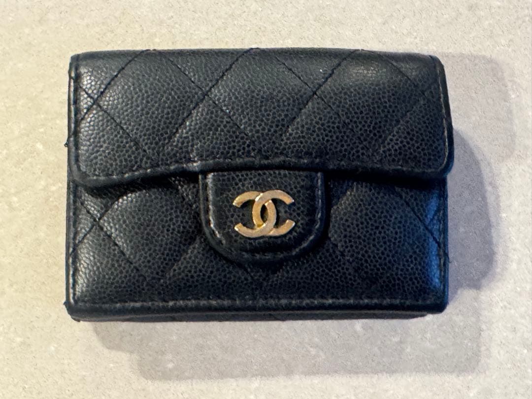 chanel 三つ折り財布　used