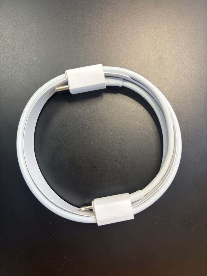 Airpods pro2 充電ケース　ケーブル　箱付き