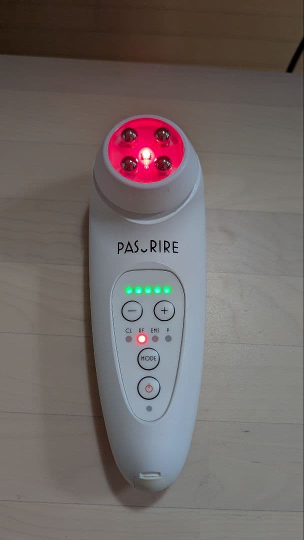 PASURIRE パスリル 美顔器 8機能 防水仕様