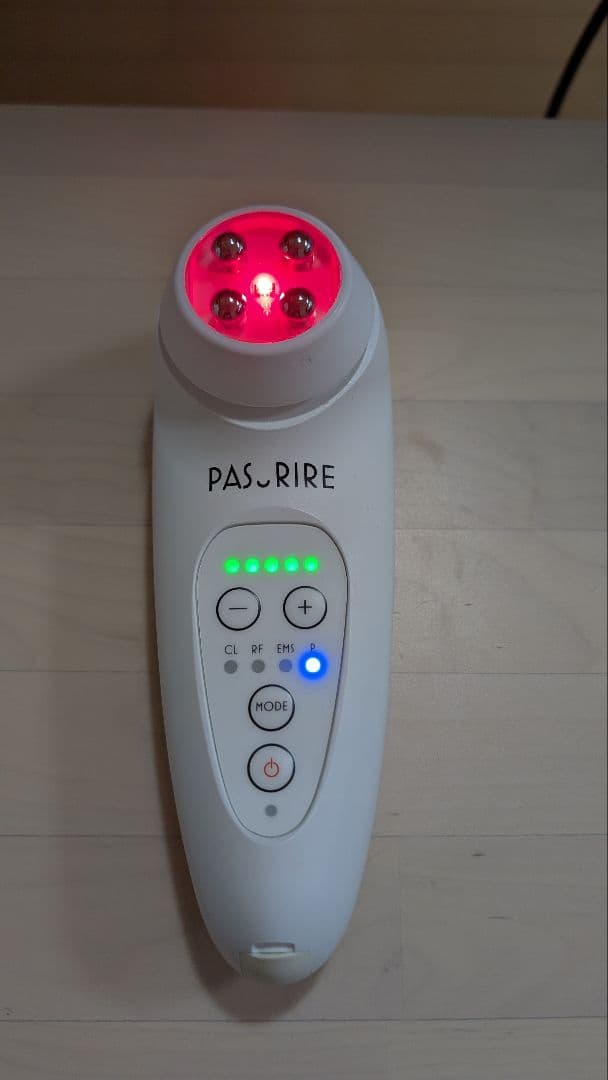 PASURIRE パスリル 美顔器 8機能 防水仕様