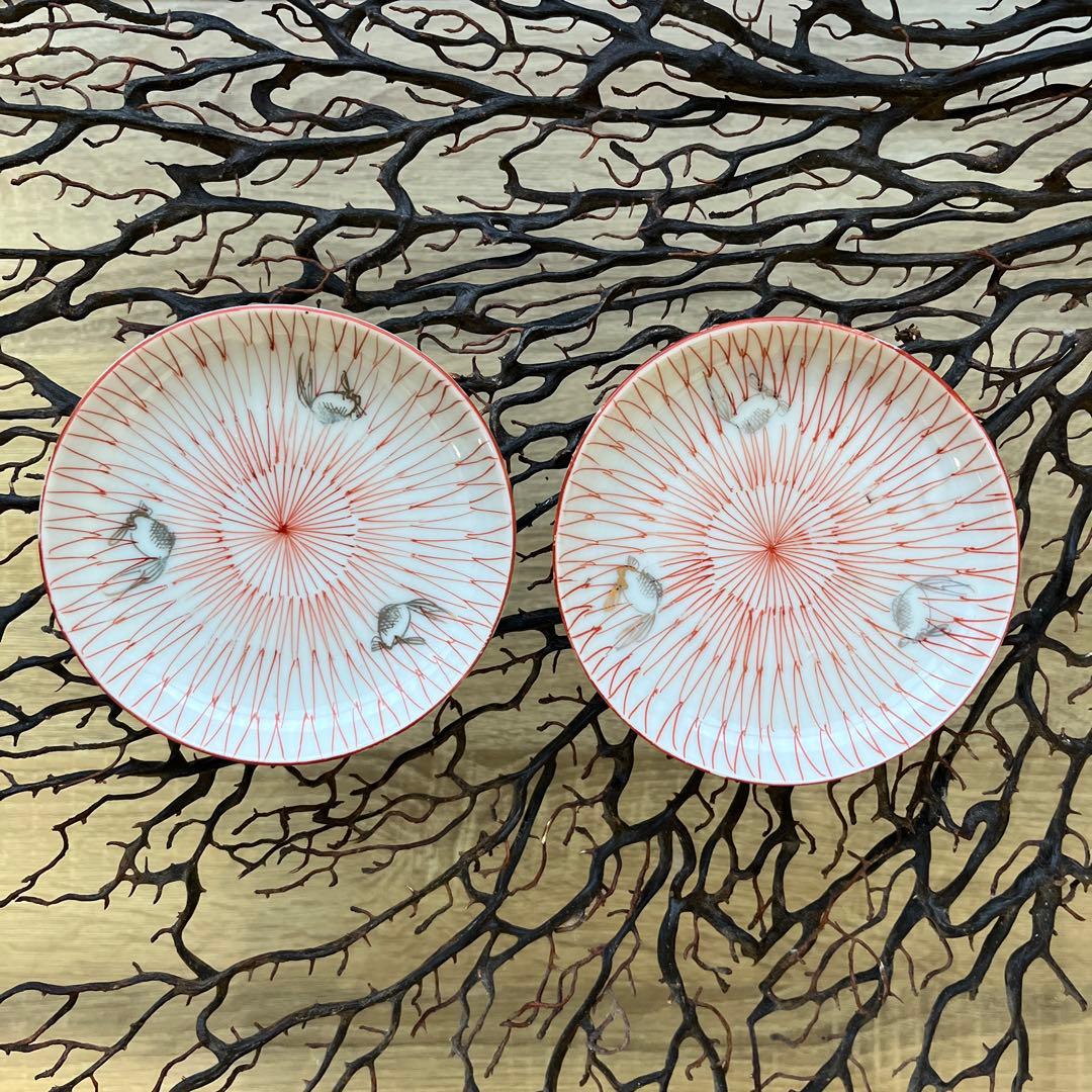 骨董　古伊万里　人気図案　赤絵　網目　金魚紋　手塩皿　小皿　２客　バラ売り不可