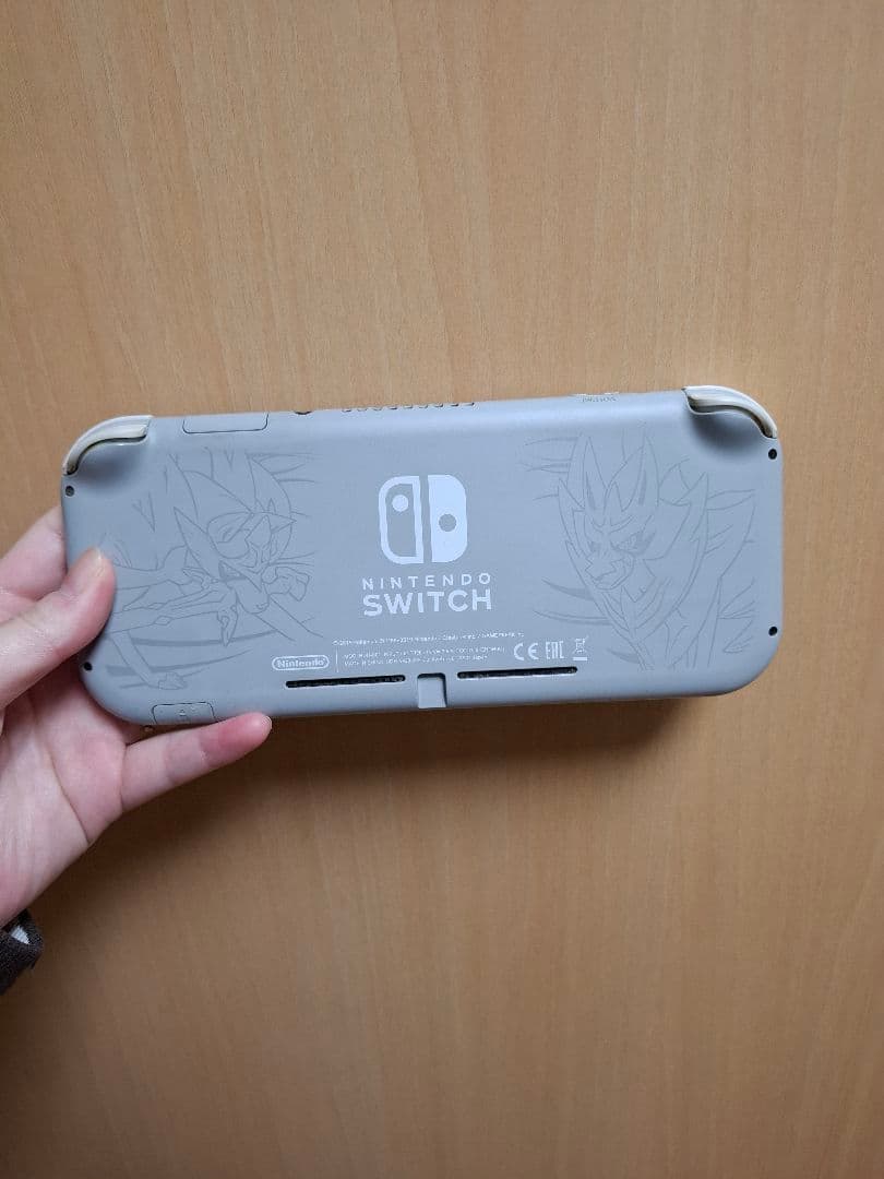 Nintendo Switch Lite ポケモン