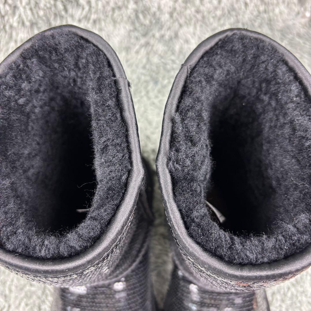 未使用級✨アグ UGG クラシックショートブーツ ミラボール スパンコール