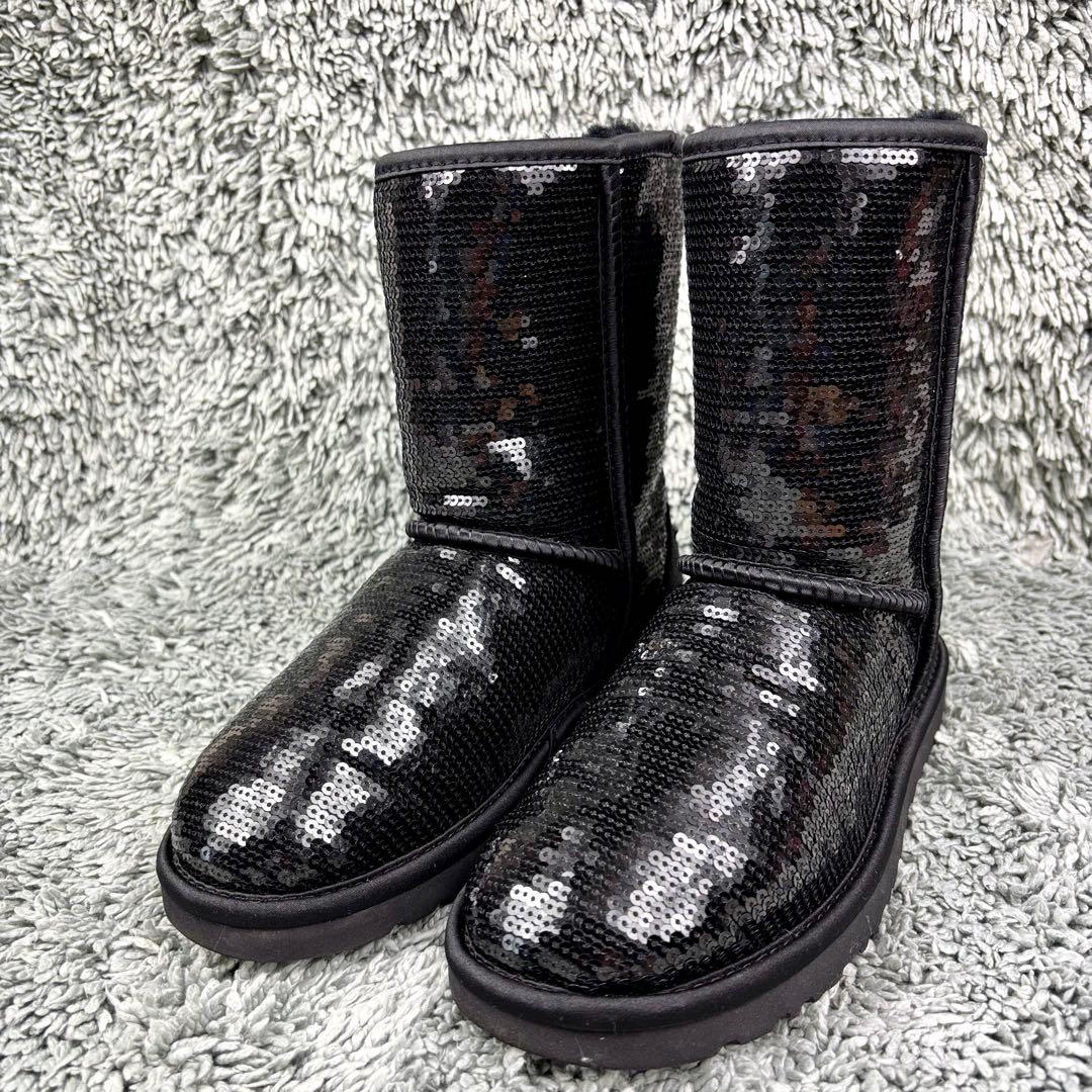 未使用級✨アグ UGG クラシックショートブーツ ミラボール スパンコール