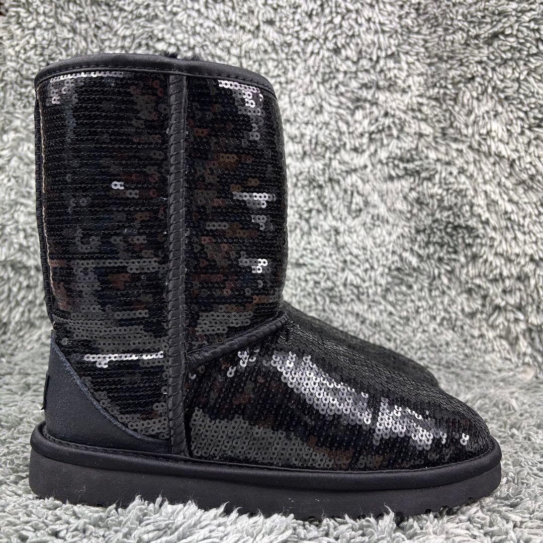 未使用級✨アグ UGG クラシックショートブーツ ミラボール スパンコール