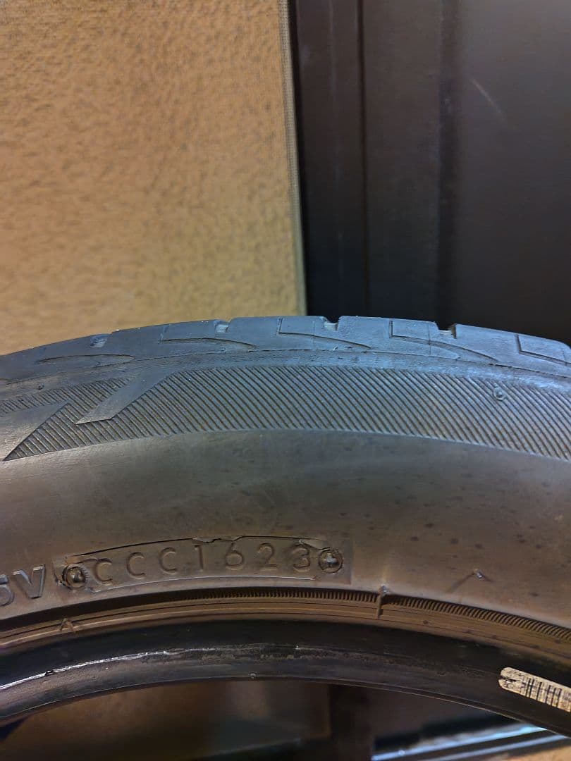 タロウ235/50/R18 ブリヂストン LUFT RVⅡ 2本　⑫
