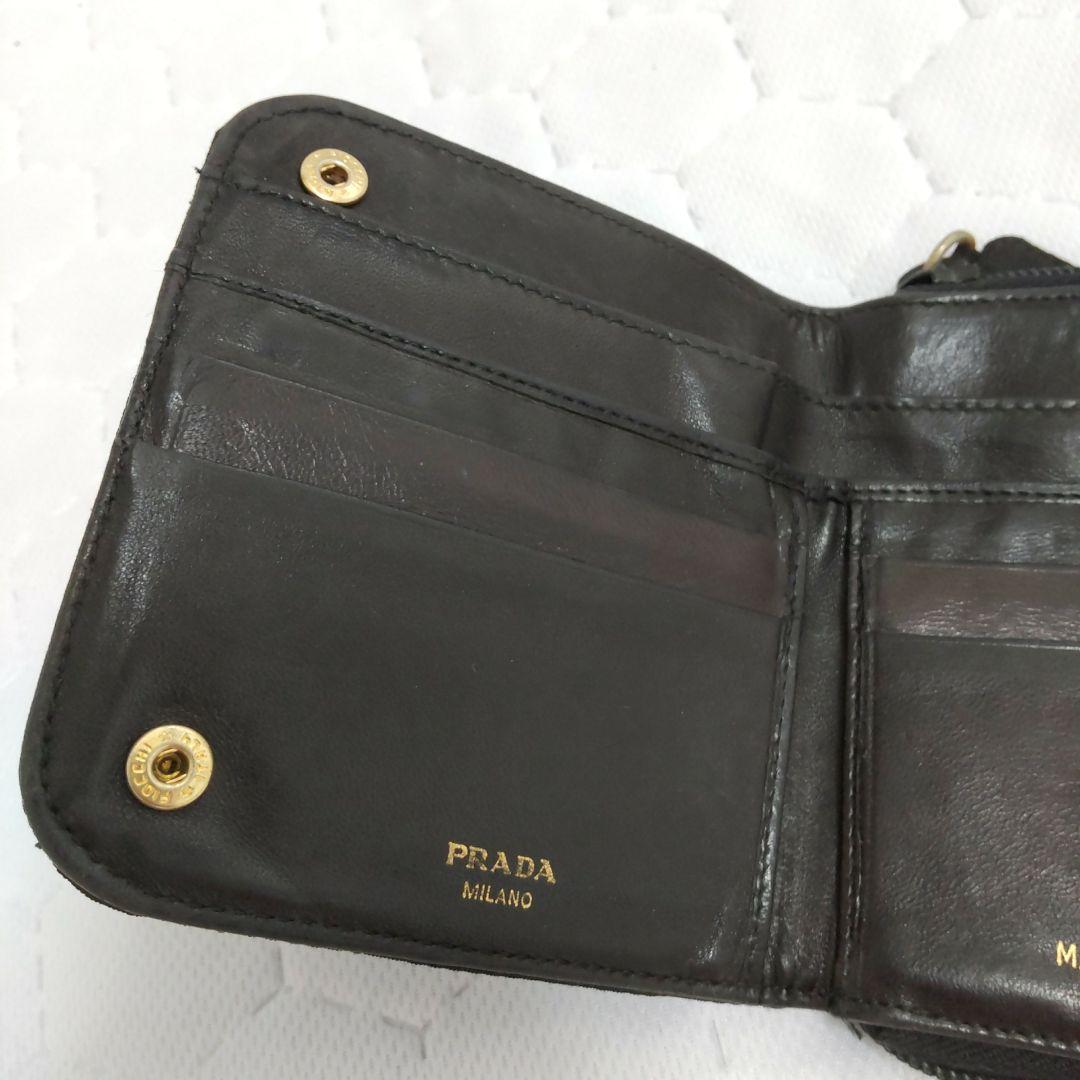 PRADA ブラック キルティング 二つ折り財布