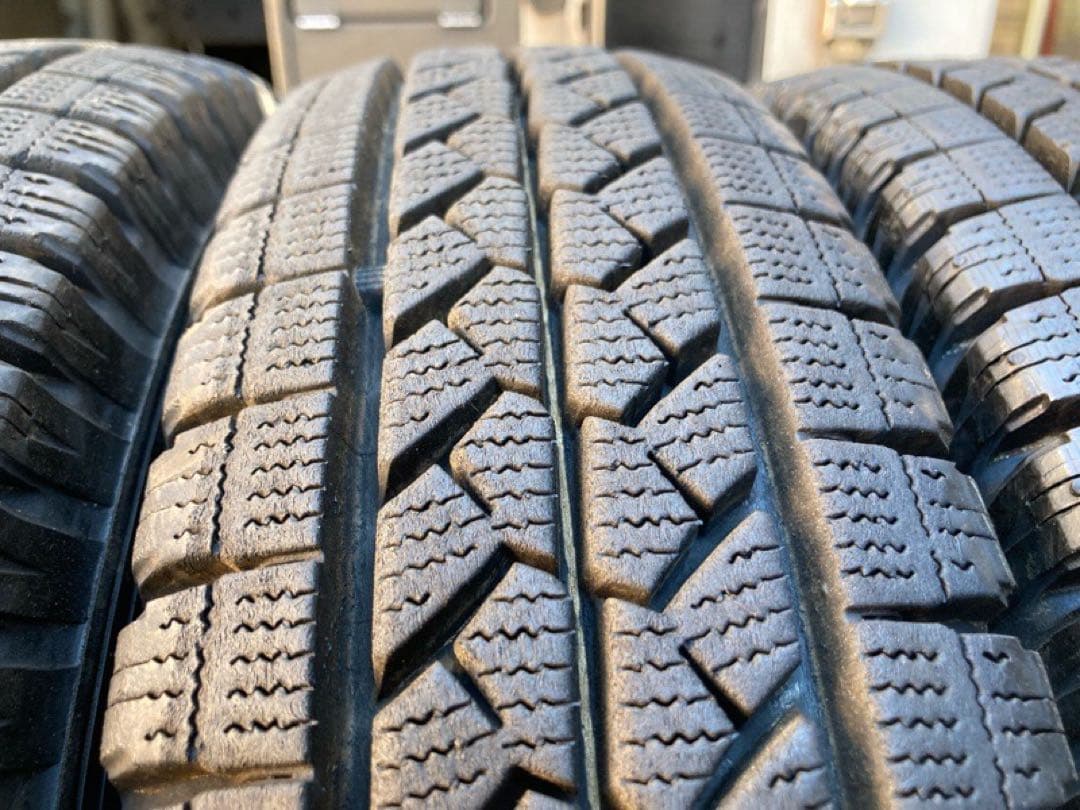 送料込145R12 6プライ ブリザックVL1