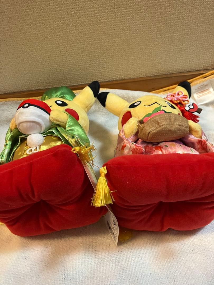 ポケモンセンター　キョウト　はんなりお茶会ごっこピカチュウ　オスメス　ぬいぐるみ