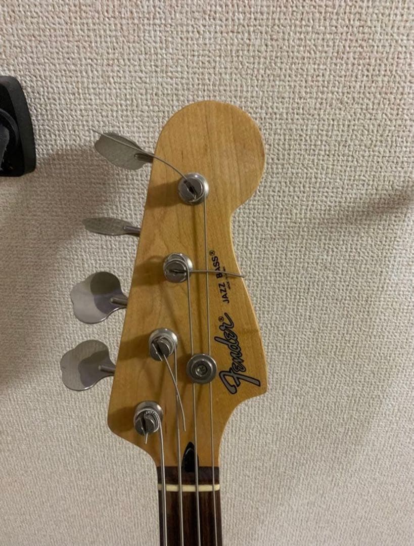 Squier ベースギター(セミハードケース付き) Fender ネック