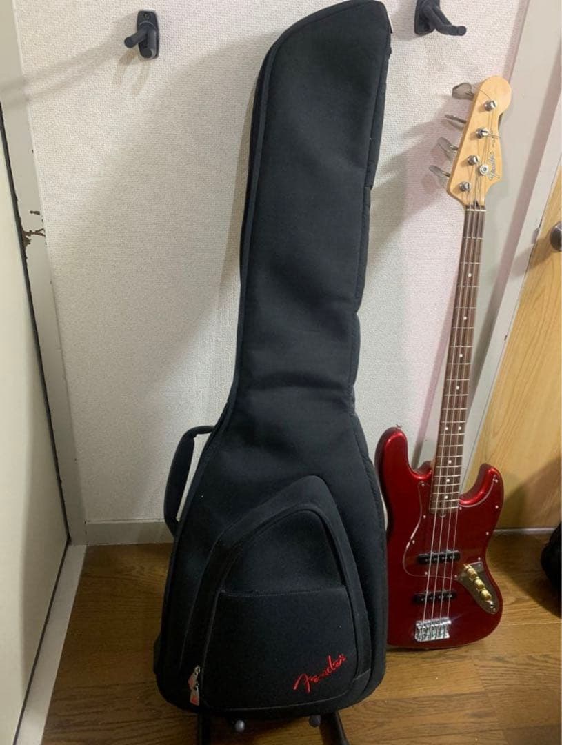 Squier ベースギター(セミハードケース付き) Fender ネック