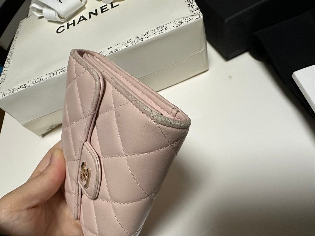 CHANEL 三つ折り財布 ピンク【限定色】