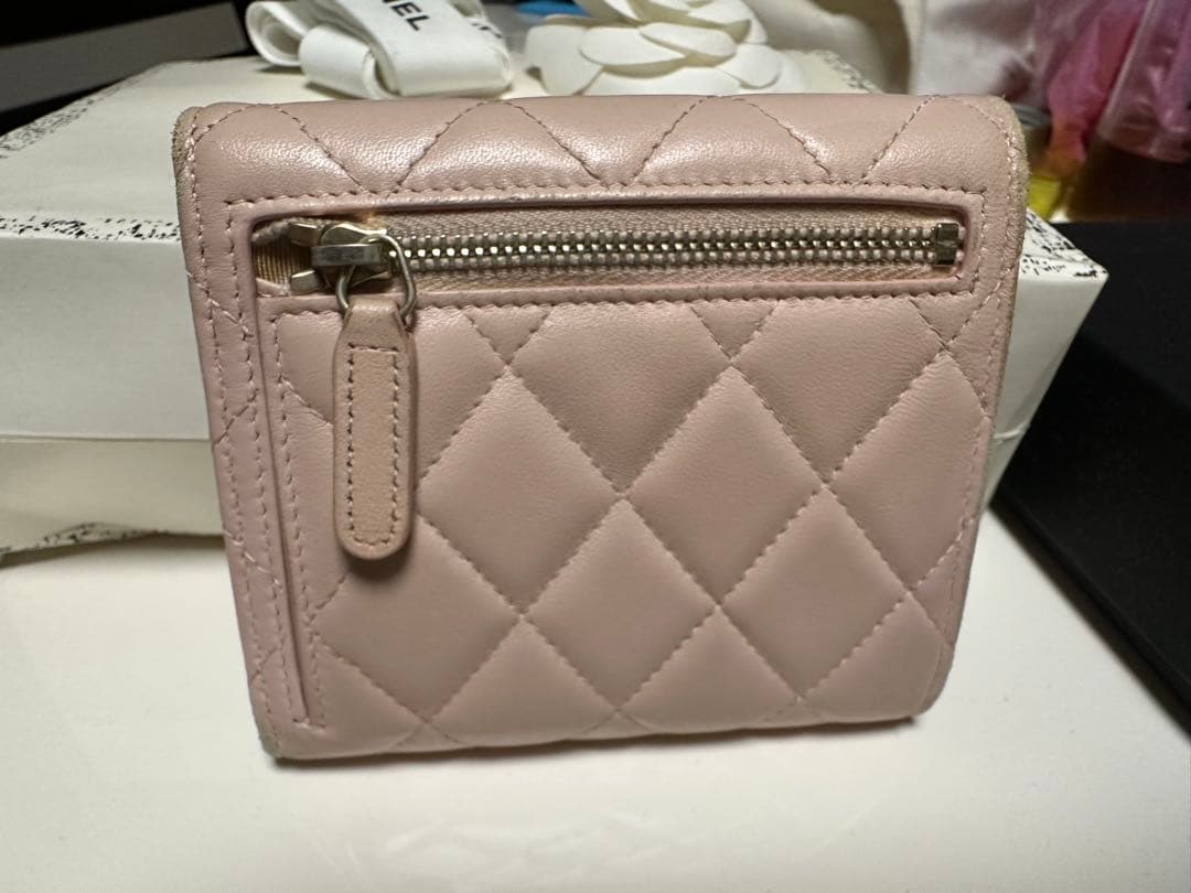 CHANEL 三つ折り財布 ピンク【限定色】