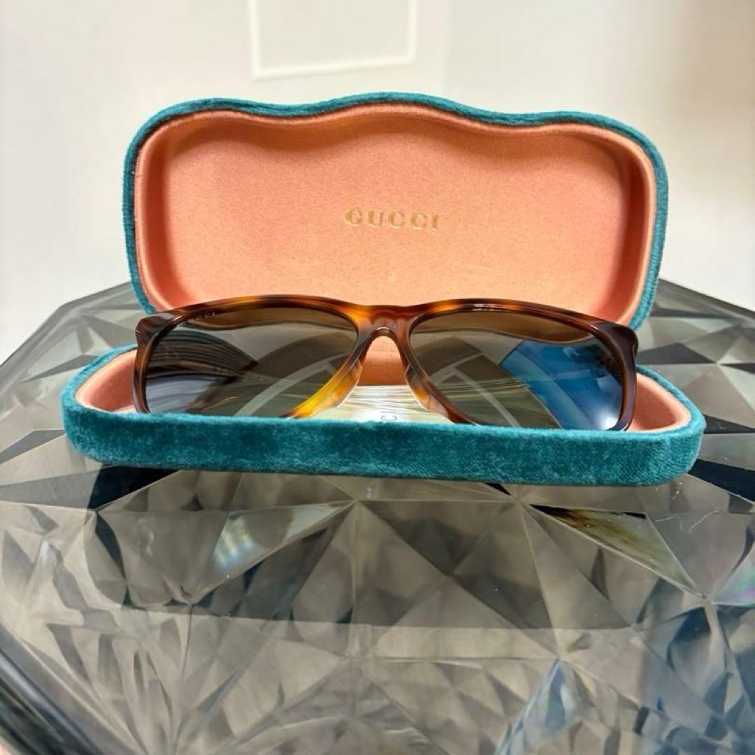 o*8様 GUCCI サングラス　べっ甲　ブラウン