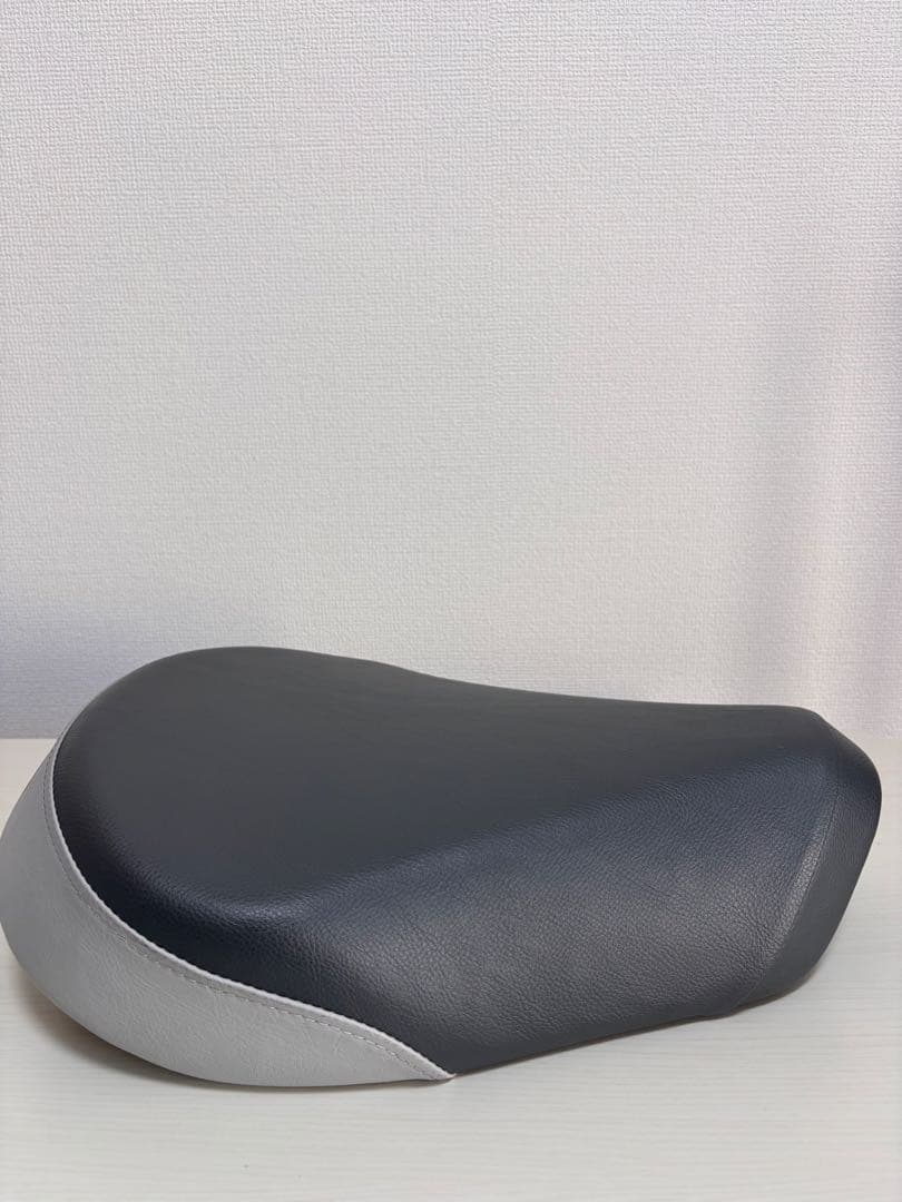 スーパーカブ　Ｃ１２５　ホンダ純正シート