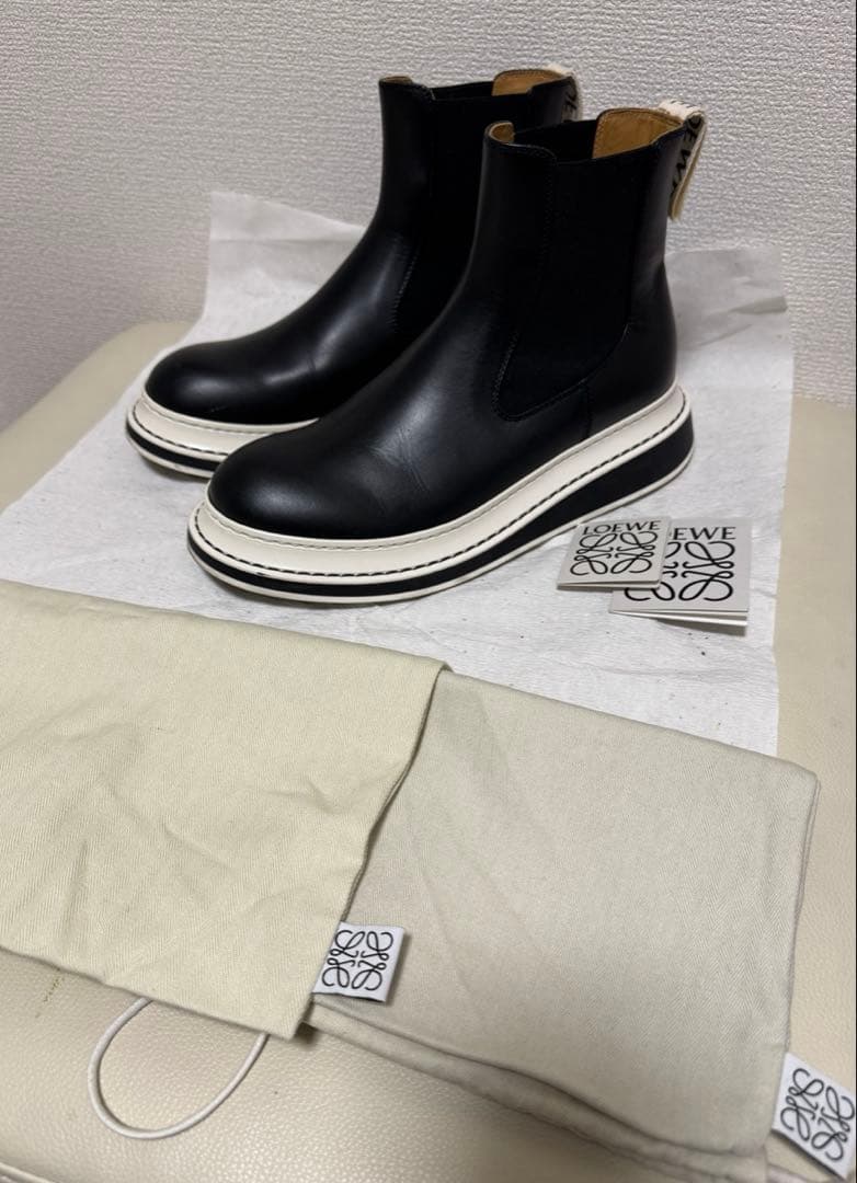 LOEWE ブラック チェルシーブーツ