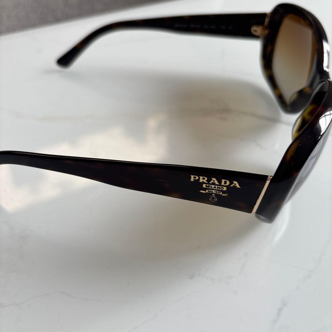 PRADA オーバーサイズ サングラス ブラウン　　ケースなし