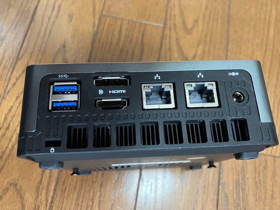 UM250 ミニPC コンパクトタイプ