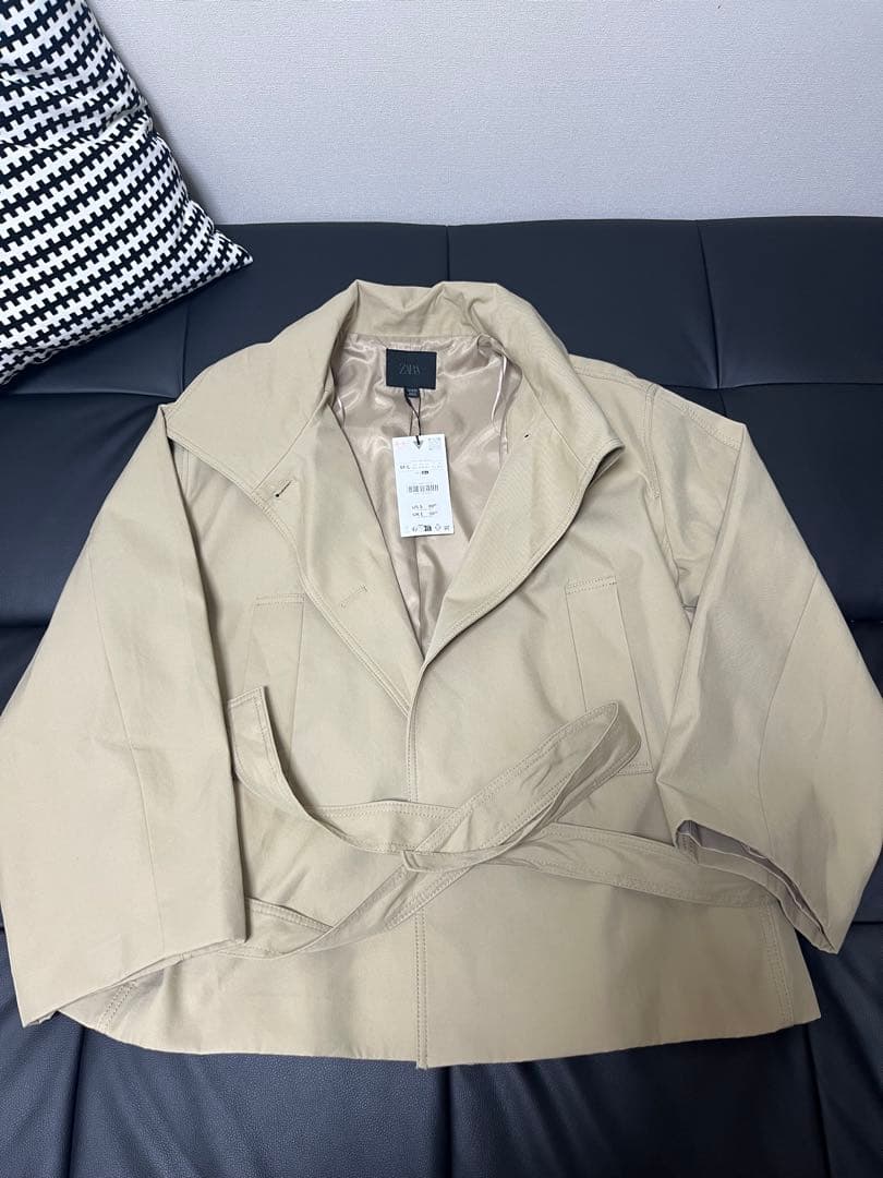 完売品⭐︎未使用ZARA ショートトレンチコート M-Lライトゴールデンブラウン⭐︎