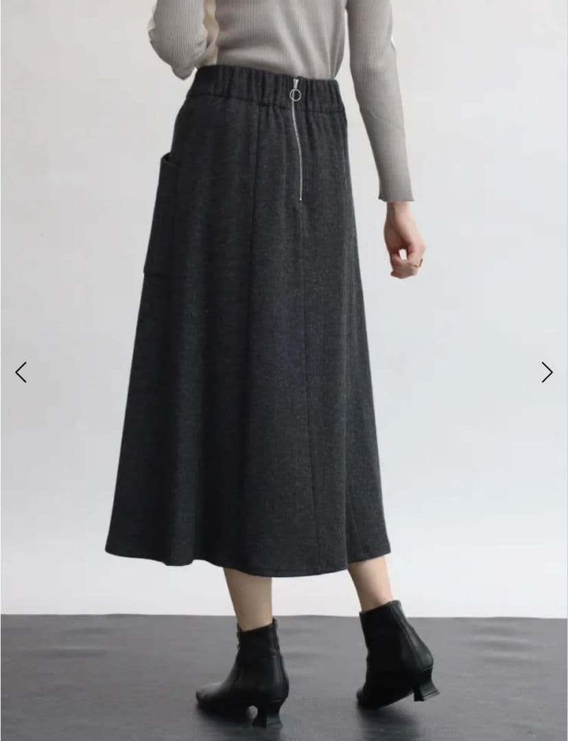 Aga×NORITAKE　圧縮ウールタック デザイン スカート 黒　新品