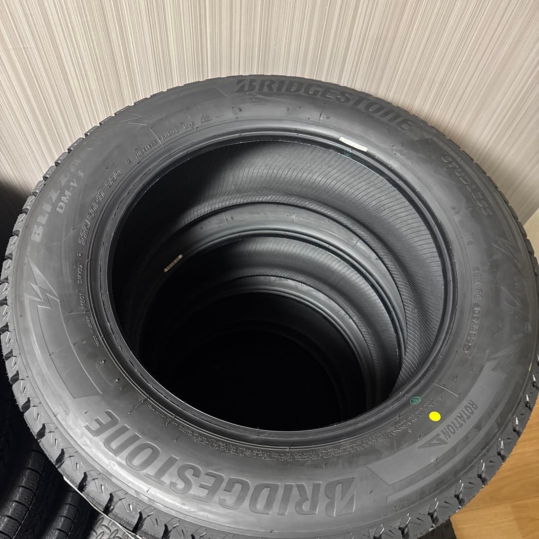 3/8締め切り ブリヂストン BLIZZAK DM-V3 225/60R17