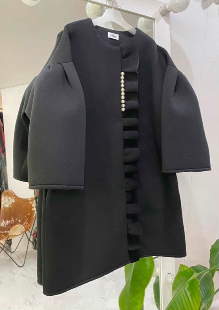 新品 M y u フロント フリル パール ボンディング コート ブラック 黒