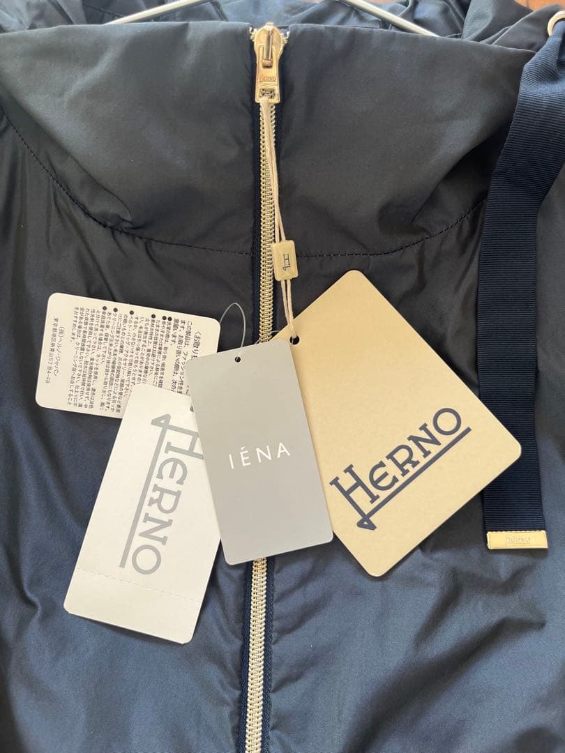 新品未使用HERNO タフタテクニカルロングパーカーGC000408D