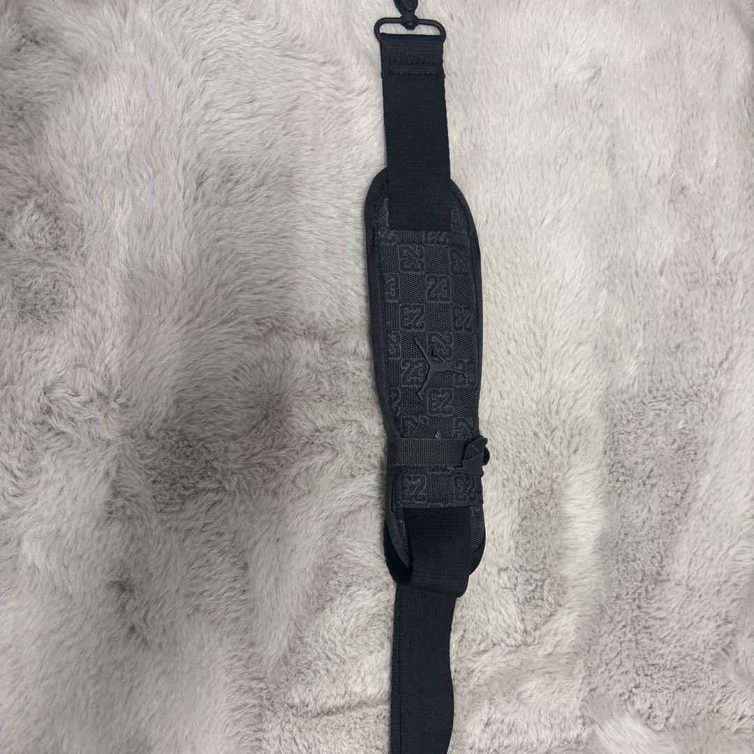 Jordan モノグラムダッフルバック（ブラック、25L）