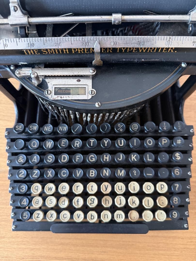 Smith Premier No.4 デスクトップ タイプライター