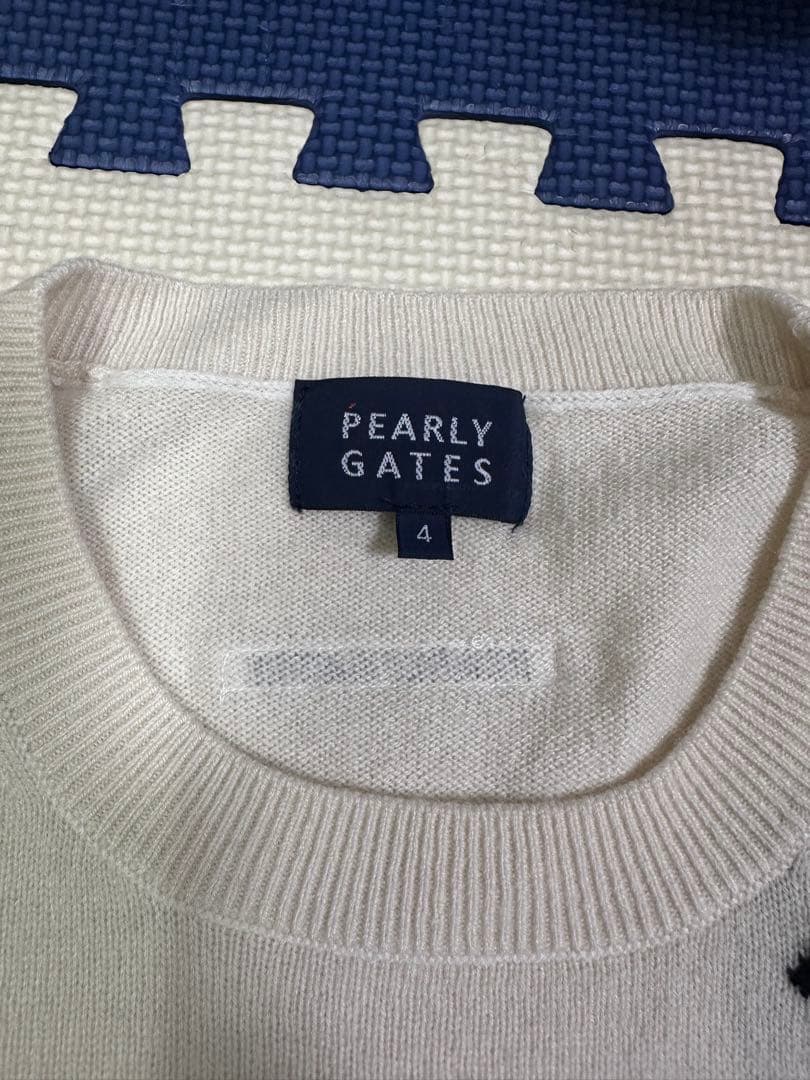 美品　PEARLY GATES アイボリーカシミヤセーター　Mサイズ