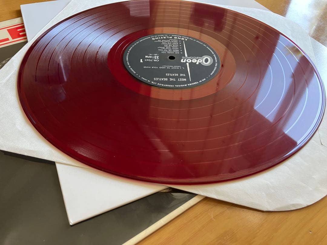 稀少黒のおまけ付き！　綺麗な良い赤盤　　ミート！　ビートルズ