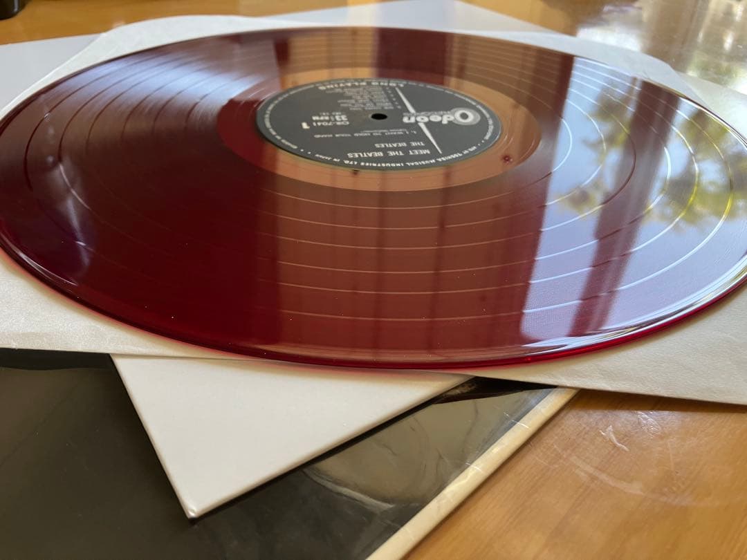 稀少黒のおまけ付き！　綺麗な良い赤盤　　ミート！　ビートルズ