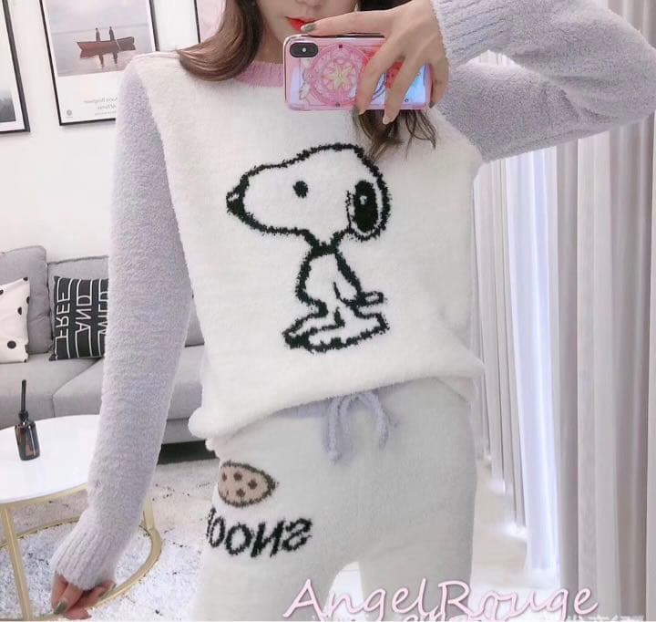新品！可愛い、モコモコ、ふわふわ、スヌーピー柄パジャマ上下2点セットパジャマ！