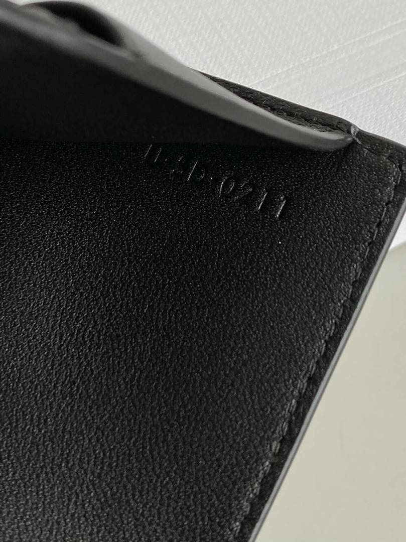 CELINE セリーヌ スモール トリオンフ 三つ折り財布 黒×ゴールド中古
