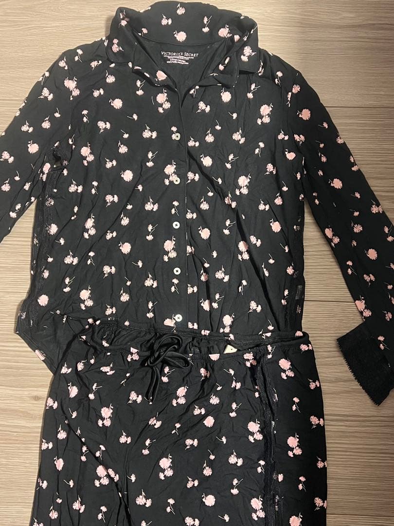 ◆新品◆Victoria's Secret パジャマ　セットアップ