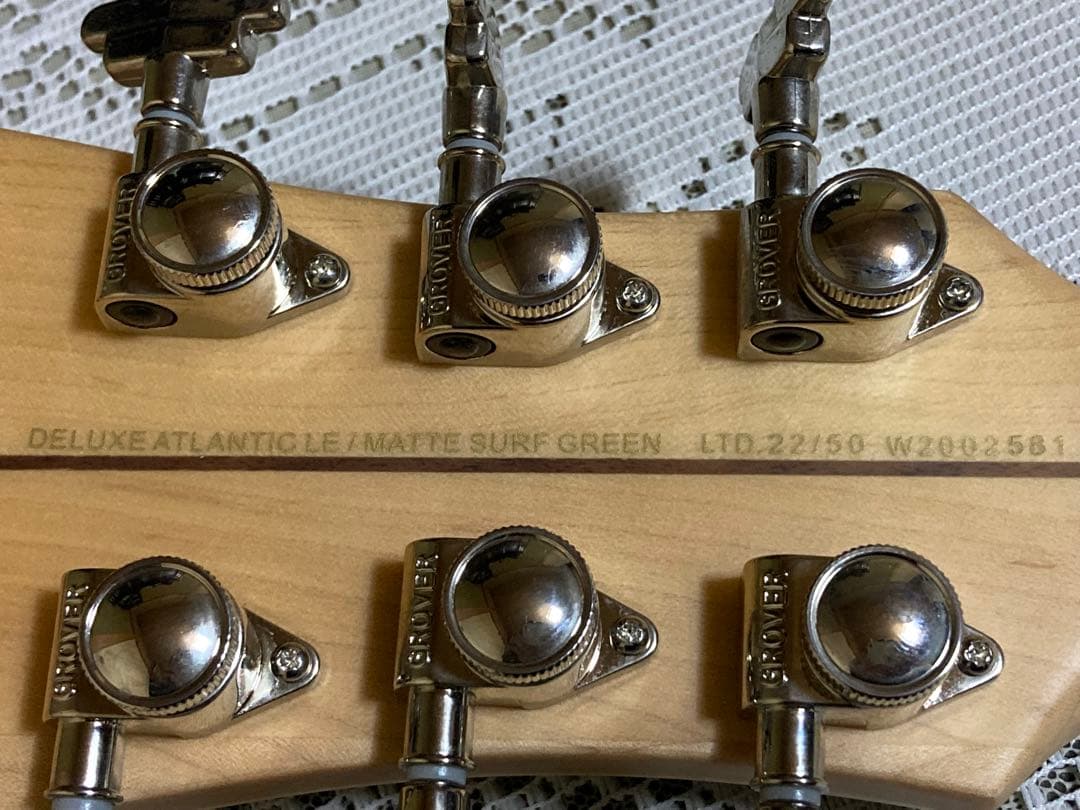 ギター D'Angelico Deluxe Atlantic LE